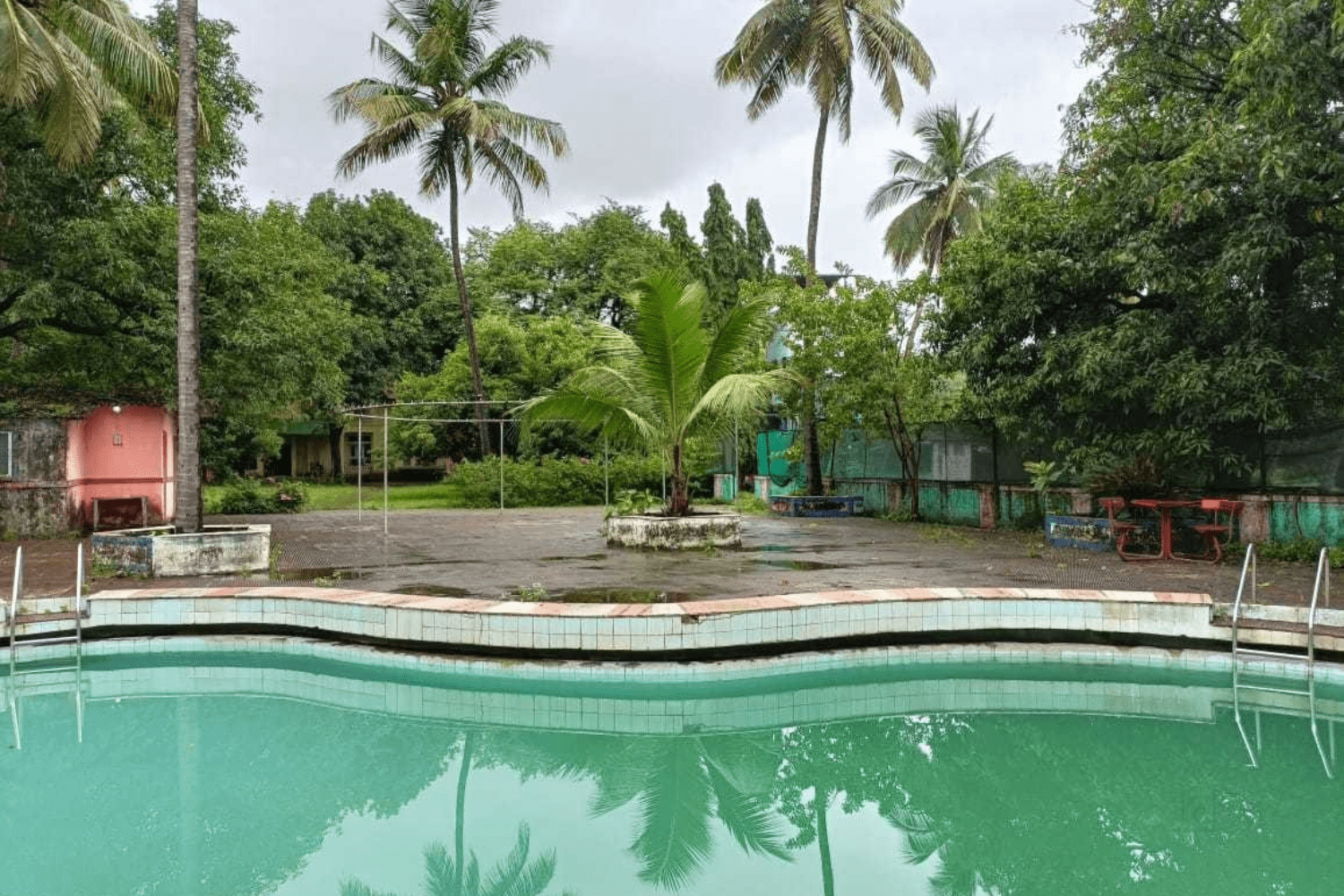 Manohar Resort