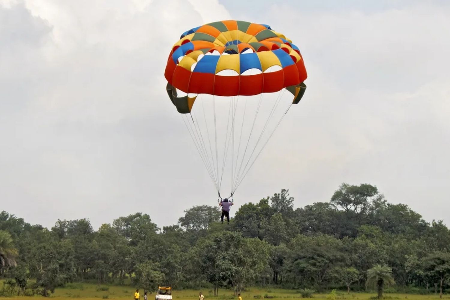 Parasailing And Paragliding In The Hills Of Pachmarhi