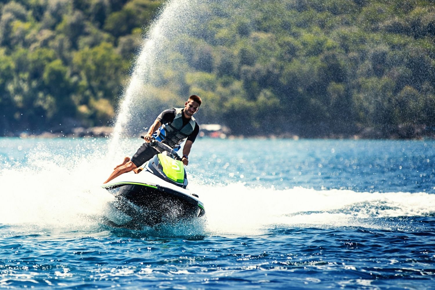 Scuba Diving & Water Sports At Grand Island